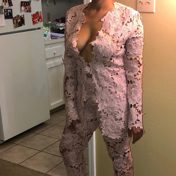 Pink Floral Pathed Suit - Picture 6 of 7